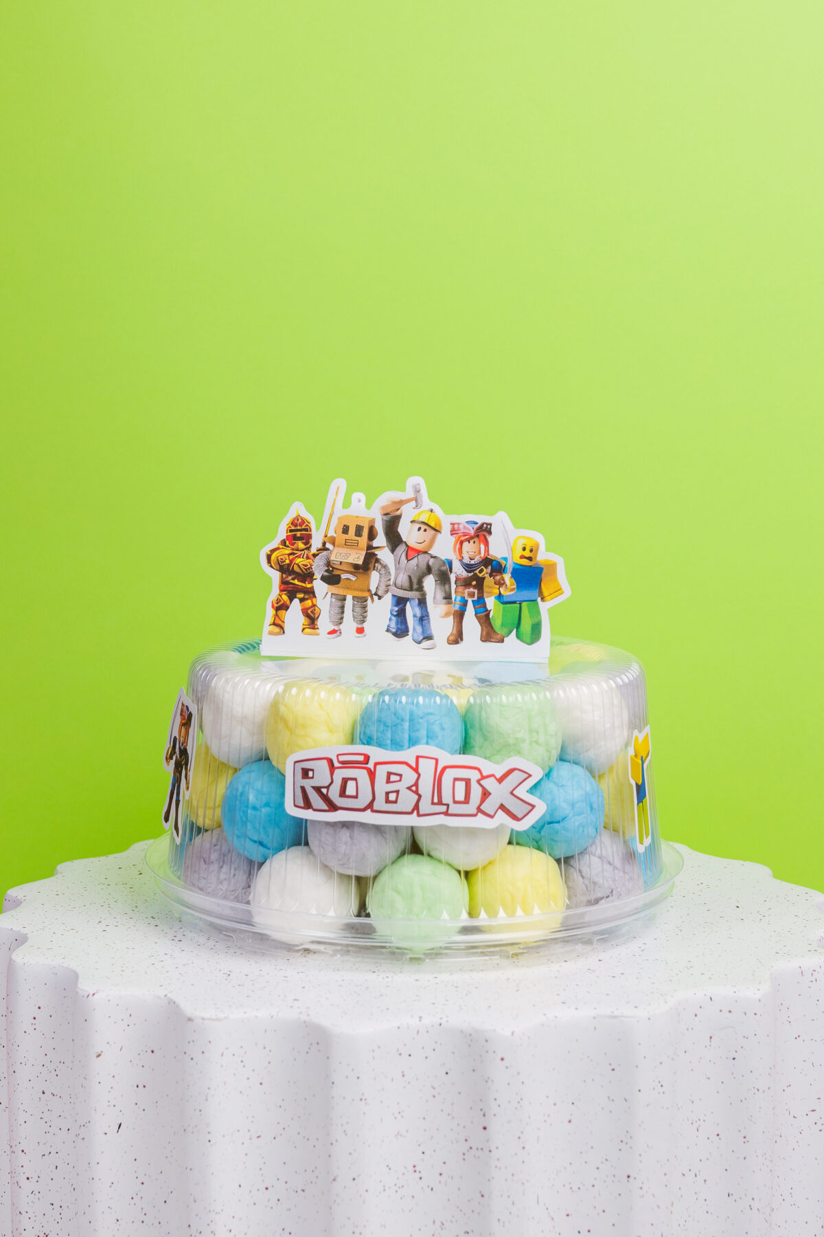 Cukraus vatos burbuliukų tortas “Roblox”